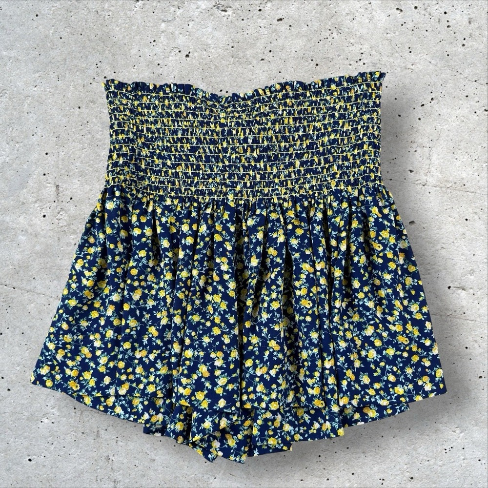 KOCH‎ Erica Skirt Shorts Women's X-Small Smocked Waist Blue White Floral